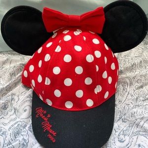 MINNIE MOUSE HAT WITH EARS - YOUTH SIZED LIKE NEW